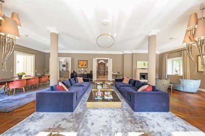 IMPOSANTE DELUXE-DESIGNER-VILLA -mit High-End-Interior+ Indoor-Pool - am Park