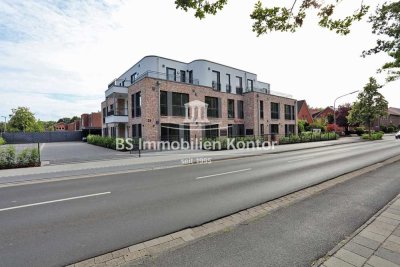 Anfragen bitte vorab per Mail - Neuwertige EG-Wohnung Nr. 2 mit Terrasse in zentraler Wohnlage!