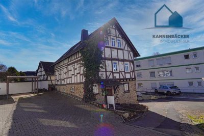 Historisches Eichenfachwerkhaus – Baubiologisch Renoviertes 3-Familienhaus mit Charme