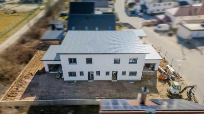 Modernes Neubau-Duo mit durchdachtem Grundriss und energieeffizienter Ausstattung!