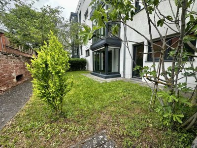 hochwertige 4-Zimmer-Wohnung am Winterhafen mit Garten
