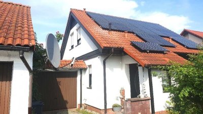 Charmantes Einfamilienhaus mit Pool
