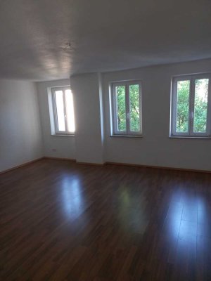Schöne und gepflegte 2,5-Zimmer Etagenwohnung in Großbottwar