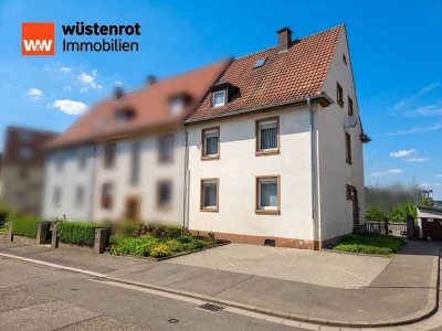 Liebevoll saniertes Raumwunder mit Garten, Sauna und Potential für drei Wohneinheiten !