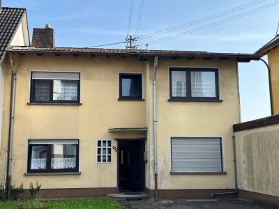 EPPELBORN : HANDWERKERHAUS mit POTENTIAL und guter RAUMAUFTEILUNG !