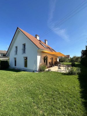 Lichtdurchflutetes Einfamilienhaus