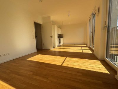 Moderner Zweitbezug: 2-Zimmer-Wohnung mit EBK, Balkon und Bad mit Wanne