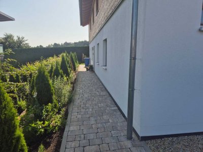 1490 € - 149 m² - 4.0 Zi.

5min von B15n entfernt.