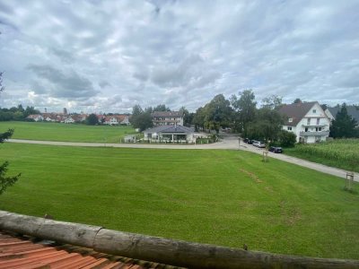 ** Dachgeschoßwohnung mit idyllischem Blick **