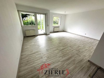 Sehr schöne 2,5-Zi. Wohnung in gefragter Lage von Ebersbach! EBK, TG-Platz, kl. Garten u. Terrasse!
