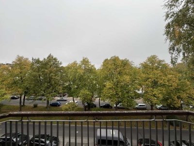 AACHEN-SÜDVIERTEL_ 4-Zimmerwohnung mit Balkon