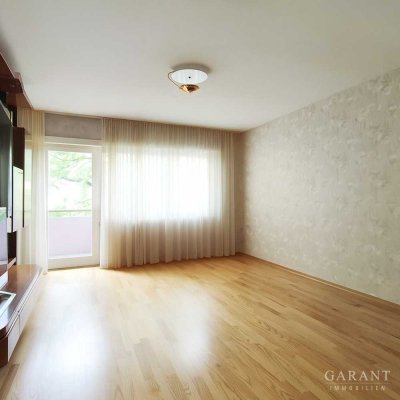 Erdgeschoss-Wohnung mit Garten und großem Hobbyraum