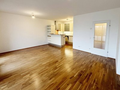 Moderne 4-Zimmer-Wohnung / Breitwiesergutstraße