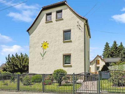 Charmantes Einfamilienhaus mit Ausbaumöglichkeiten und großem Garten in ruhiger Lage von Grimma