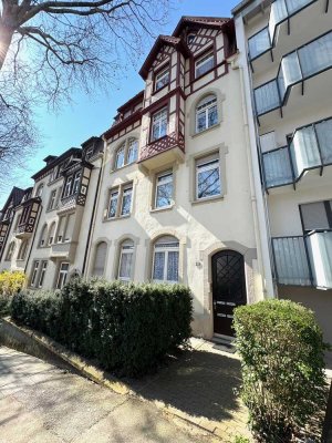 Top 5-Zimmer-Maisonette-Altbauwohnung im EG inkl. Süd-West Garten