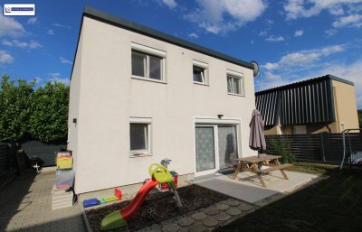 Pärchen oder kleine Familie gesucht! Modernes Kleingartenhaus!