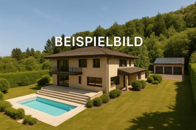 Beispielbild für Exklusive Villa in Würzburg: Pool, Sauna, Traumgrundstück mit Waldblick! MIETKAUF!