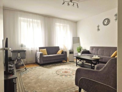 Altstadt 22! Hübsche, sehr zentral gelegene 2-Zimmer-Wohnung, 68 m², Küche möbliert, perfekte 2er WG, Parkplatz!