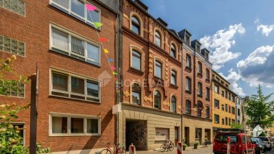Kapitalanleger aufgepasst! Großzügiges MFH mit 9 WEs und Dachterrasse in Köln-Ehrenfeld