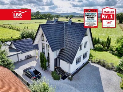 Wellness-Oase mit Panoramablick - Luxuriöses Einfamilienhaus mit Saunabereich und großem Grundstück.