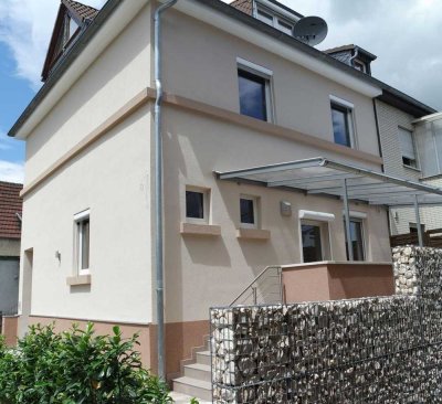 ***Ein Top saniertes und modernes Einfamilienhaus (DHH) in Gustavsburg***