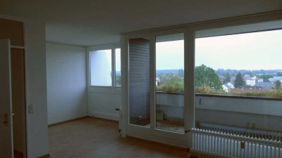 Helle 2-Zimmer Wohnung im 8. OG mit Balkon in Hannover-Groß-Buchholz