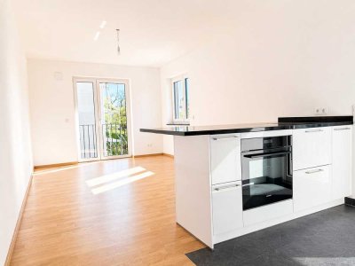 Erstbezug: Hochwertige und sehr helle 2-Zimmer-Obergeschosswohnung in Großhadern