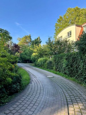 4 1/2 Raumwohnung, Radebeul West, über Meißner Str., grüne Umgebung, Einbaumöbel, guter Schnitt