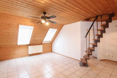 Zweifamilienhaus mit Potenzial, viel Nutzfläche und Garten in naturhafter Lage in Feldmoching!