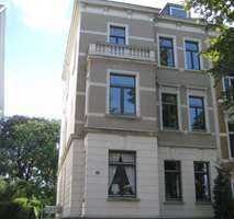 4-Zimmerwohnung in denkmalgeschütztem Altbau