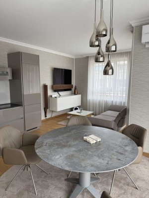 Voll möblierte, geräumige Penthouse Wohnung mit großer Dachterrasse in Freilassing