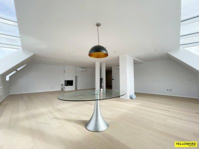 ERSTBEZUG NACH SANIERUNG - LUXURIÖSE DACHGESCHOSSWOHNUNG BEIM ROCHUSMARKT