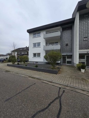 Helle 4-Zimmer-Wohnung mit Balkon in Dielheim-Horrenberg