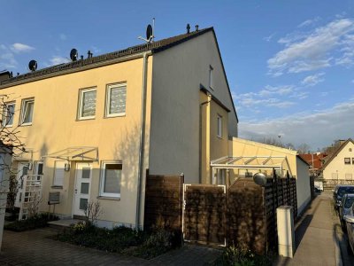 Sehr gepflegtes, großes Reihenendhaus mit Pool & Garten in Augsburg-Haunstetten – provisionsfrei