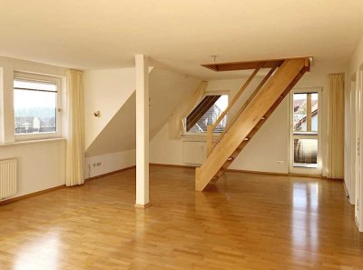 DG-Wohnung (2 ZKBB) mit Spitzboden (zus. 124 qm) provisionsfrei