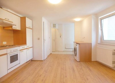 Klosterneuburg Stadtplatz: 1,5 Zimmer mit Terrasse in bester Lage