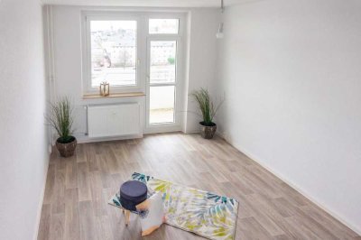 NEU sanierte Erdgeschosswohnung mit Balkon