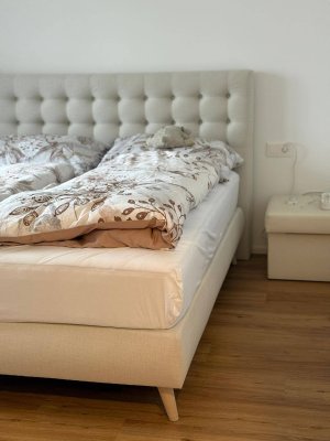 Moderne 3-Zimmer Wohnung mit Balkon und Carport