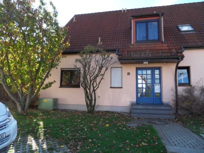 Sanierte 4-Raum Wohnung Dachgeschoss in ruhiger Lage zu vermieten