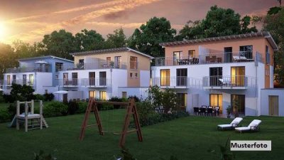 Ihr neues Zuhause: Doppelhaushälfte mit Wintergarten und Stellplatz