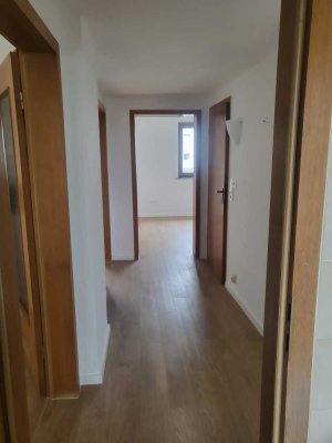 Helle 3-Zimmer Wohnung mit Balkon in ruhiger Wohnlage