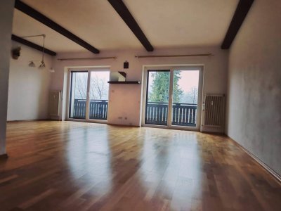 Ansprechende 2-Zimmer-Wohnung mit Balkon und EBK in Traunkirchen