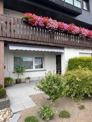 Schöne und gepflegte 2-Zimmer-Erdgeschosswohnung mit gehobener Innenausstattung mit EBK in Ense