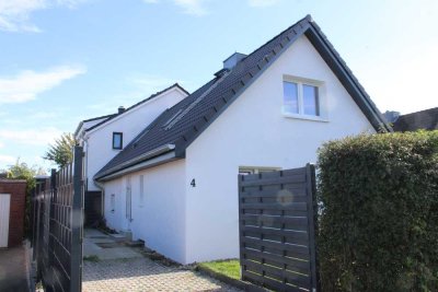 Saniertes Einfamilienhaus mit 4 Zimmern ! Kein Erbbau !