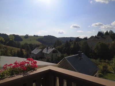Endlich Platz für alle! 5-Raum-Wohnung mit Einbauküche & großem Garten in Bärenstein/Altenberg