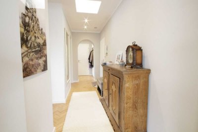 Sanierte 3-Zimmer-Dachgeschosswohnung mit Süd-West-Dachterrasse