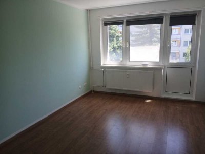 kleiner Wohntraum mit Einbauküche
