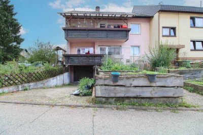 Renovierungsbedürftiges REH mit Garten, Garage und Stellplatz