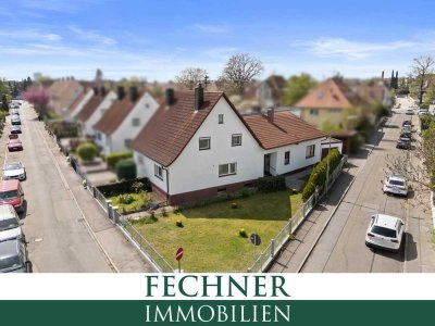 Diese kleine Doppelhaushälfte versprüht einen eigenen Charme - Umbau & Modernisierung lohnenswert!