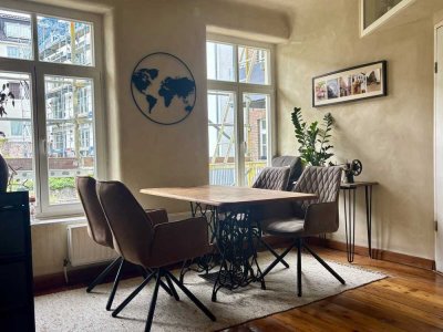 Zwischenmiete Charmante Maisonette mit Herz – ruhige 3-Zimmer-Wohnung im schönsten Innenhof Aachens